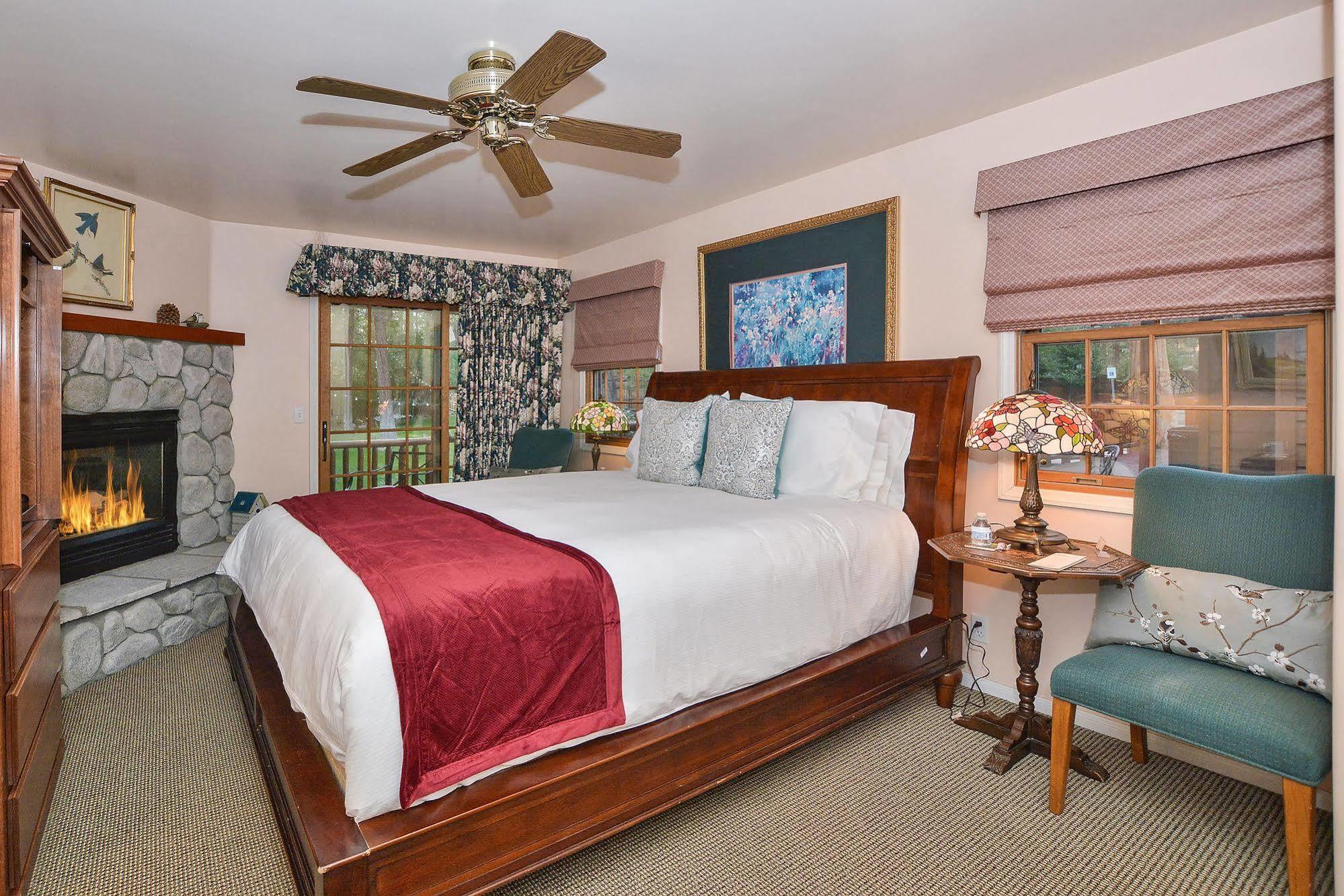 Alpenhorn Bed And Breakfast Big Bear Lake Eksteriør billede